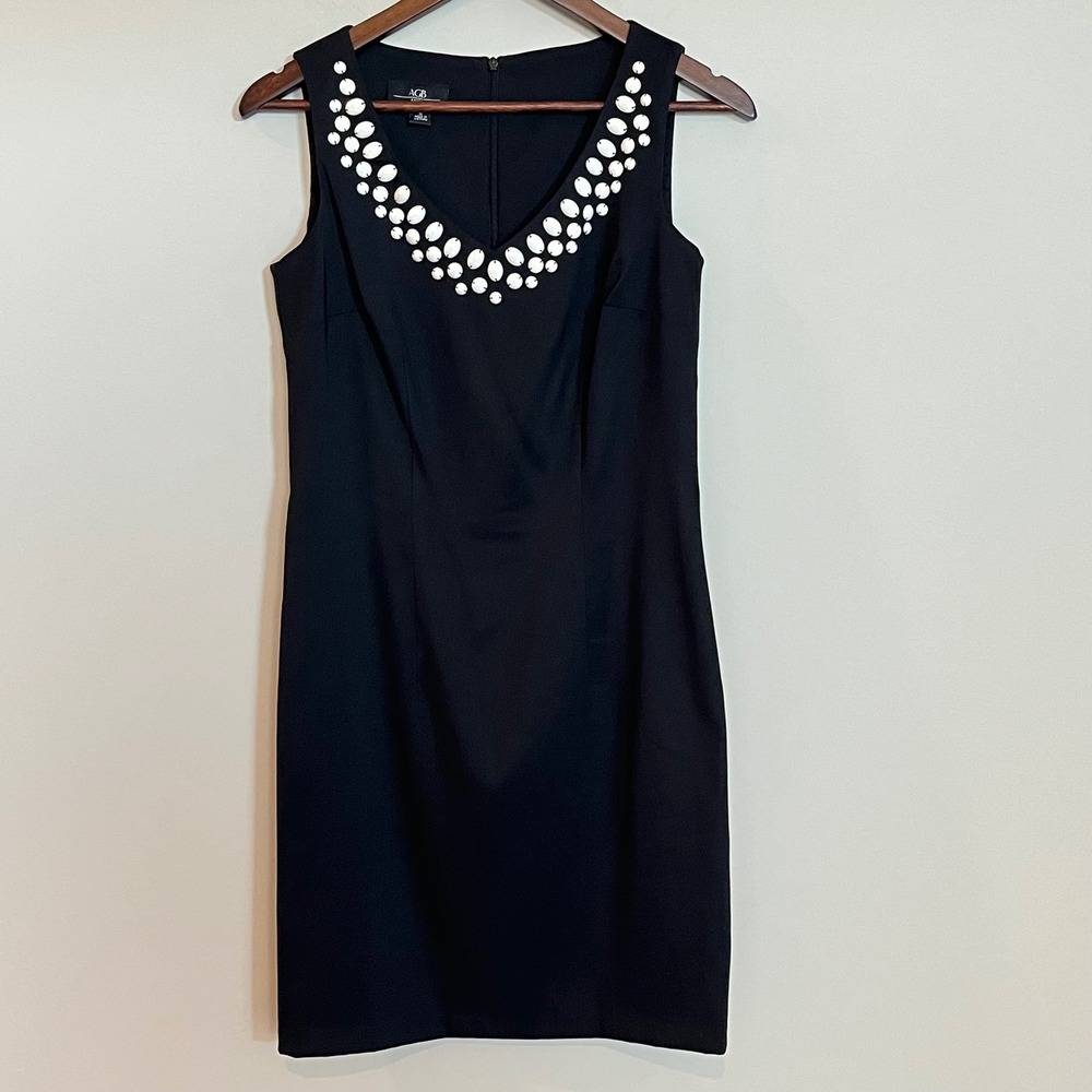 AGB Dress Womens Black Sleeveless Beaded V-Neck Sheath Dress Size 6